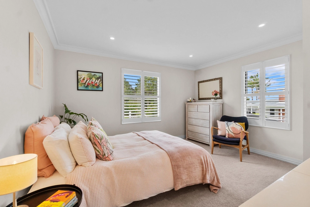 Photos of 43B Stanley Point Road