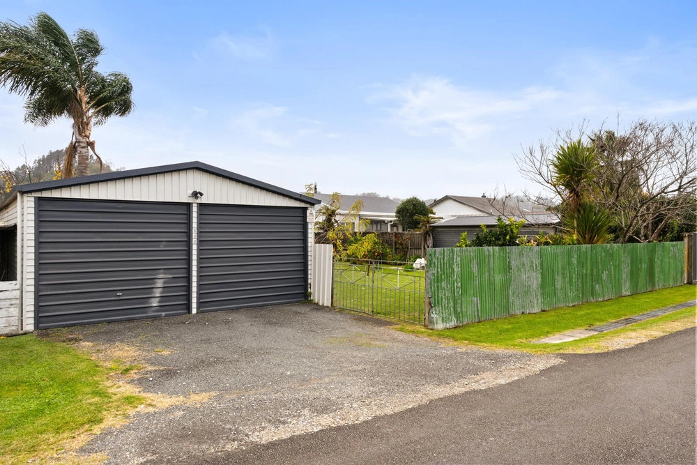 Photos of 266 Clifford Street