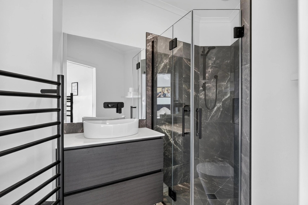 Photos of 121 Baverstock Road