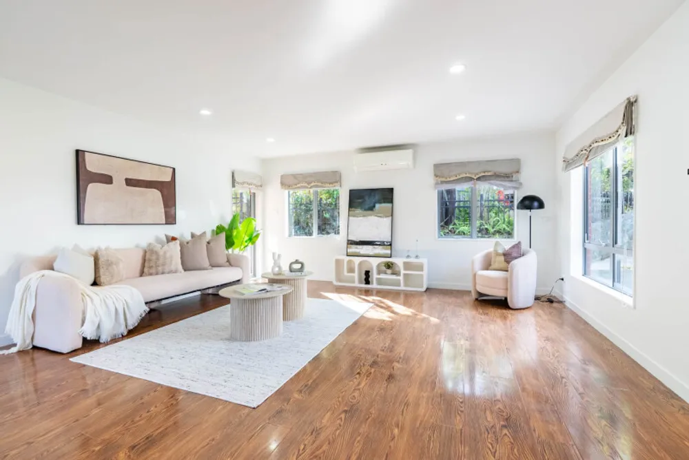 Photos of 77A Royal Road