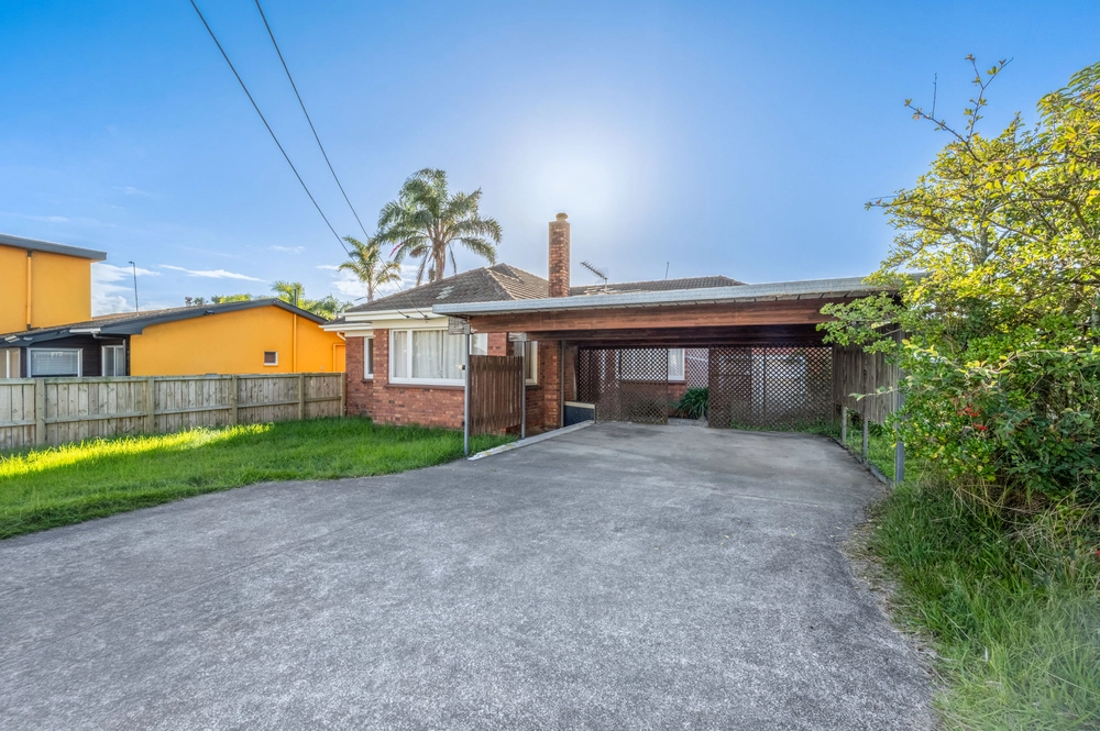 Photos of 182 Bucklands Beach Road