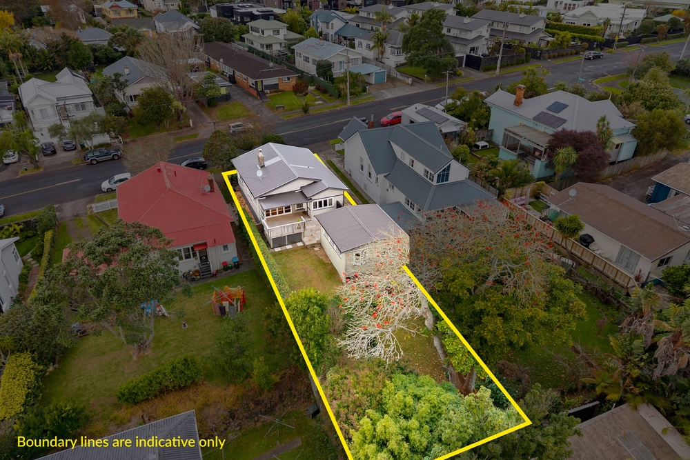 Photos of 18 Mountain View Road