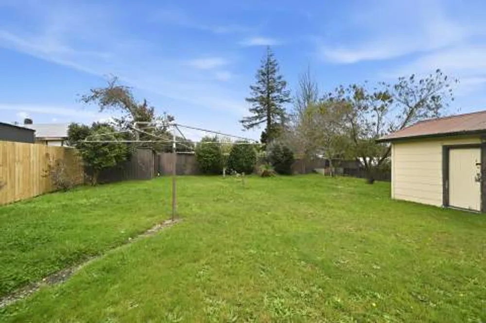 Photos of 25 Russell Road