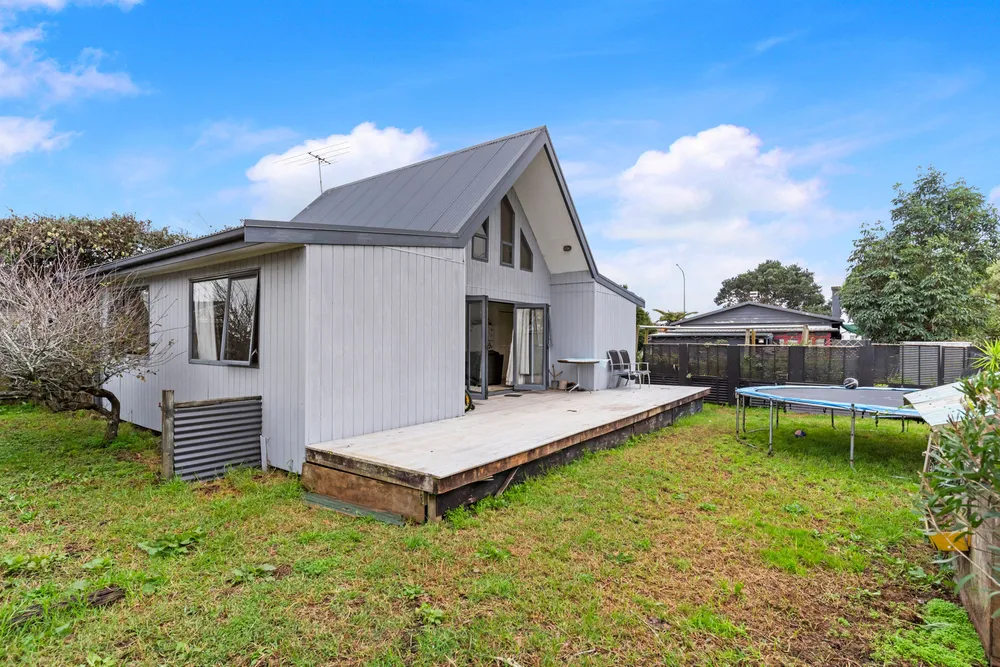 Photos of 70 Mckenzie Road