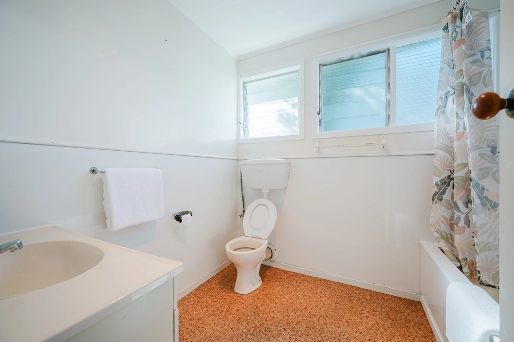 Photos of 68 Jolson Road