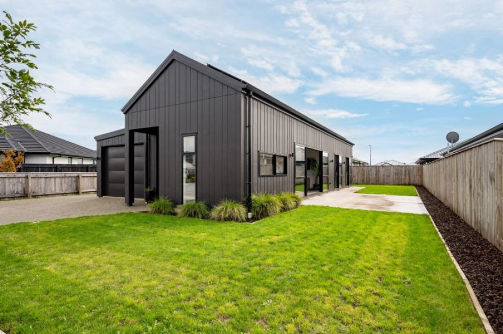 Photos of 17 Paramu Place