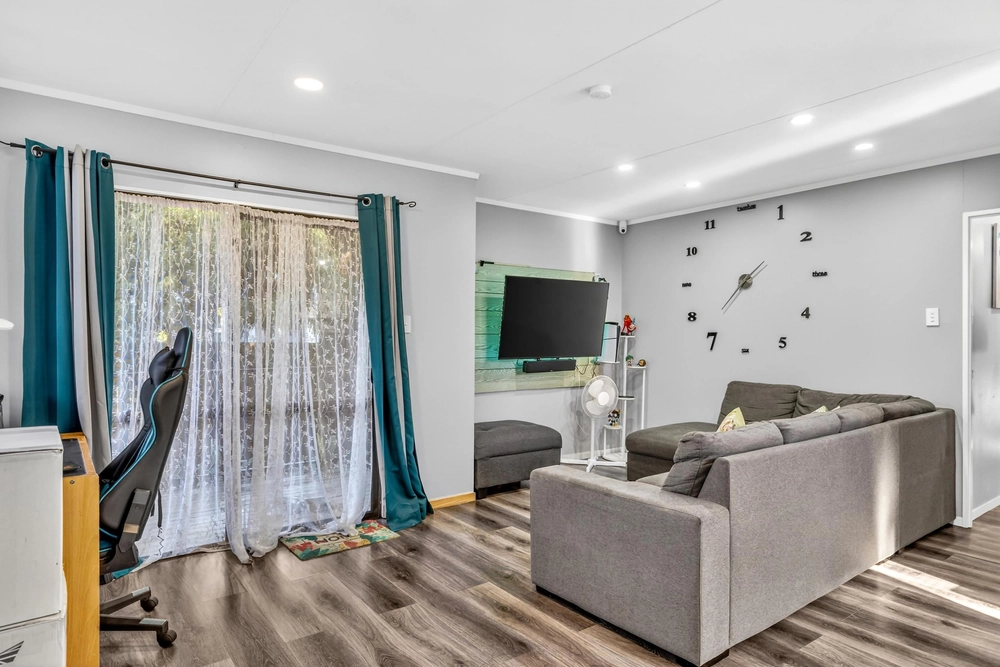 Photos of 25B Dominion Road