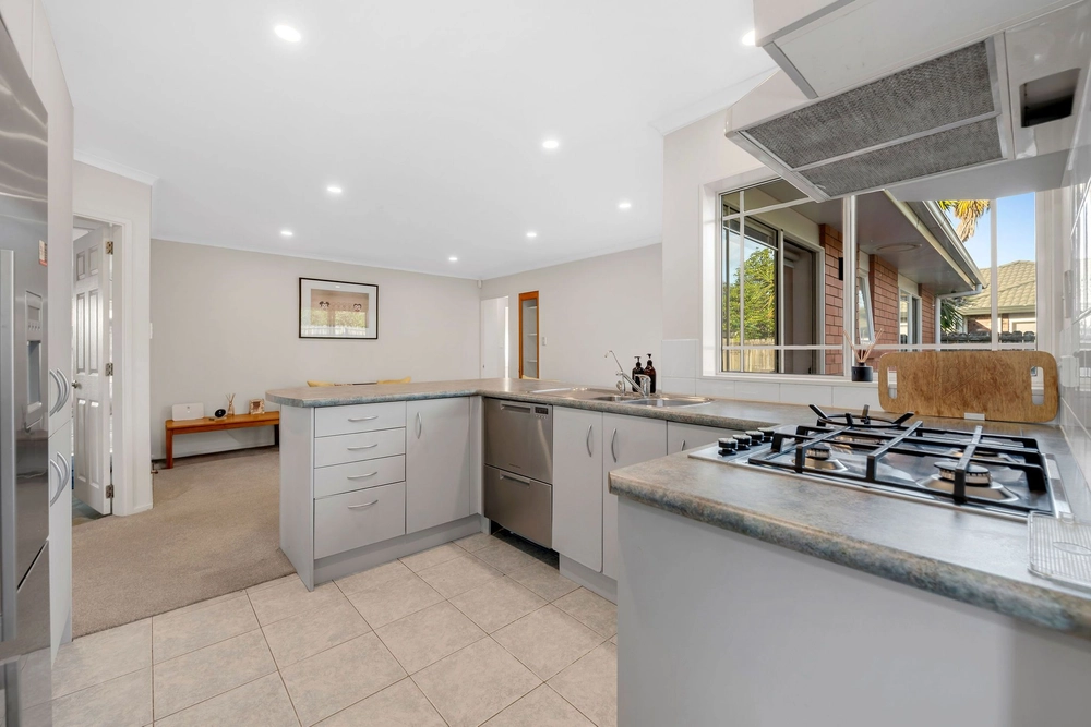 Photos of 2/32 Glanworth Place