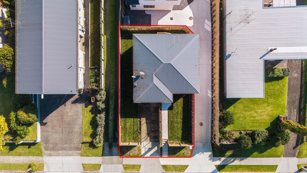 Photos of 119 Victoria Street West