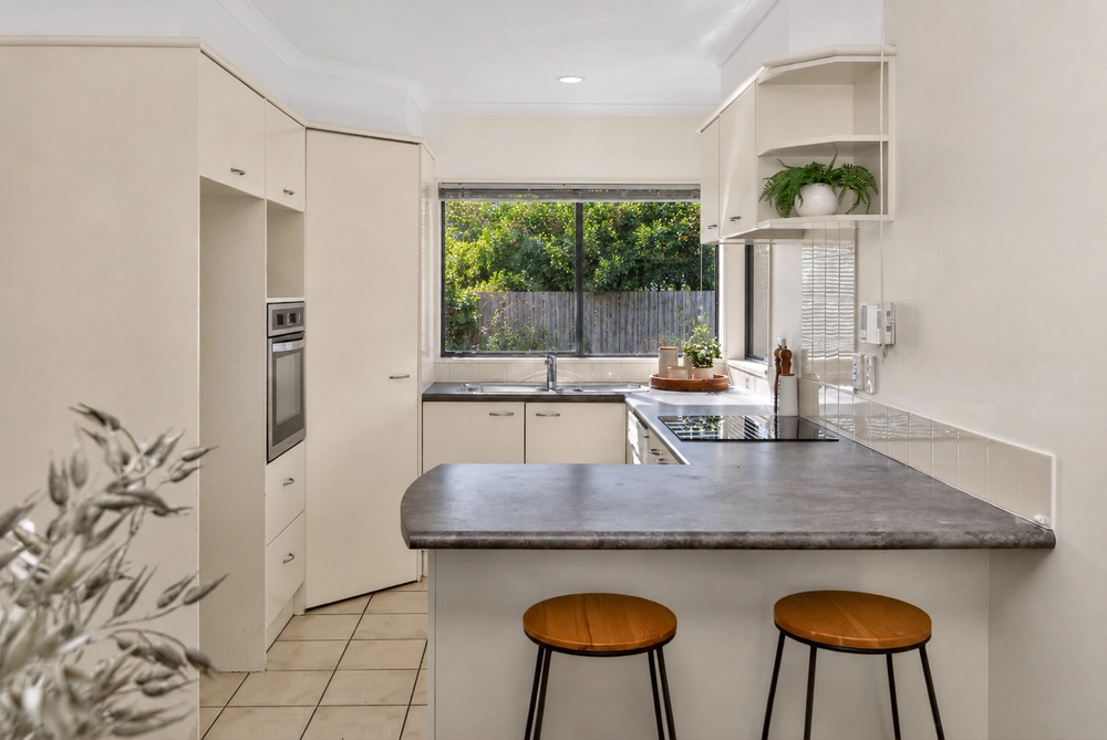 Photos of 6 Nier Place