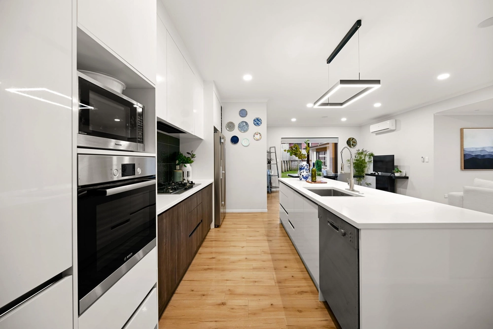 Photos of 15 Waireka Road