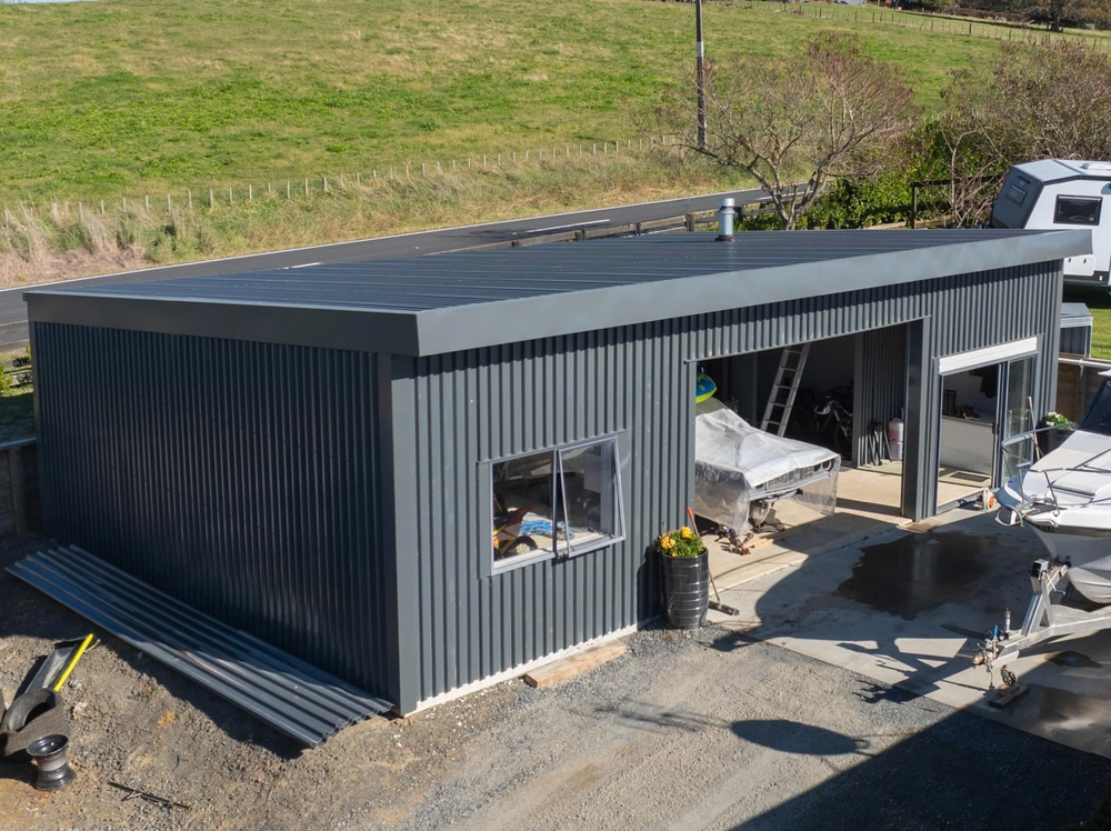 Photos of 992 Te Kawa Road