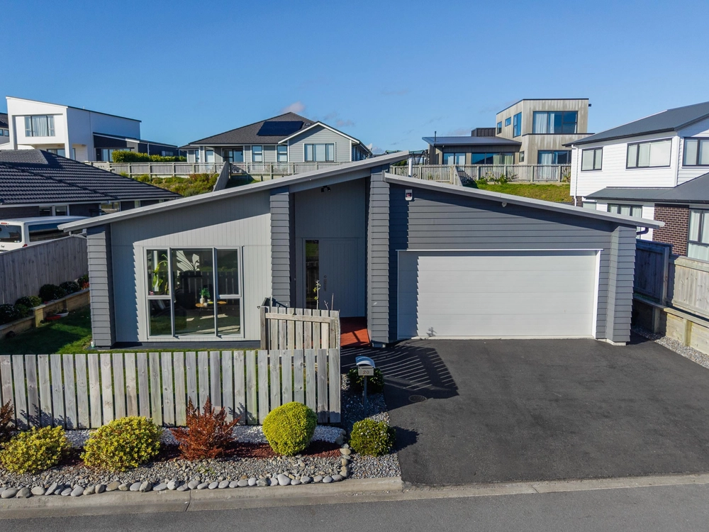 Photos of 20 Rotorua Grove