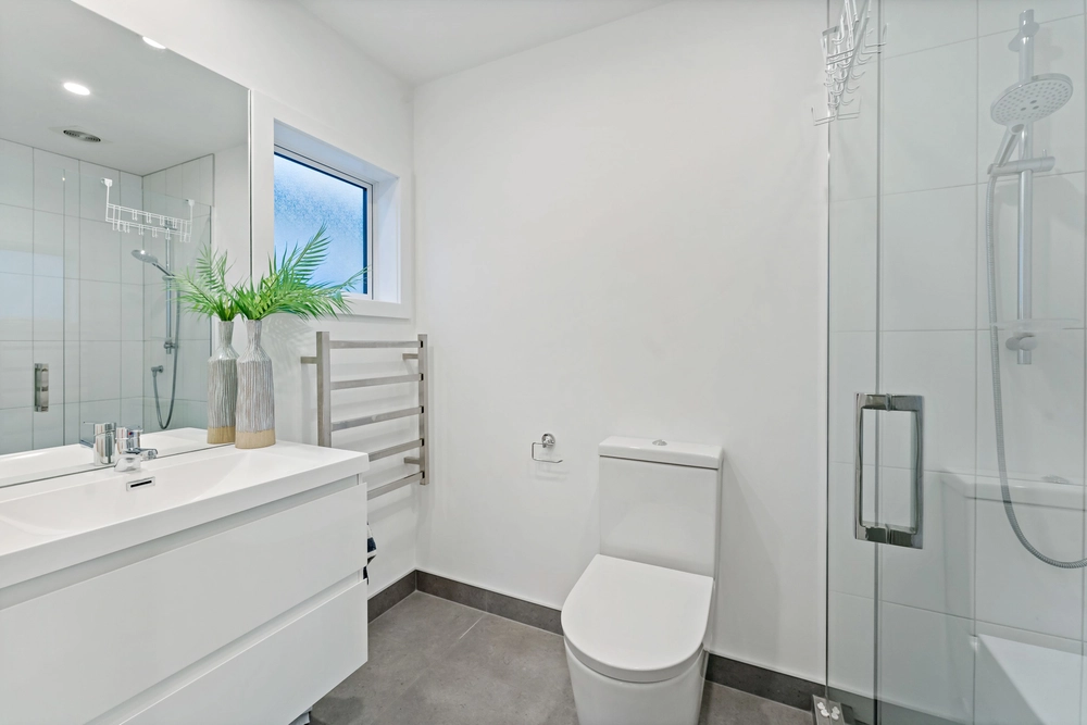 Photos of 17C Holland Avenue