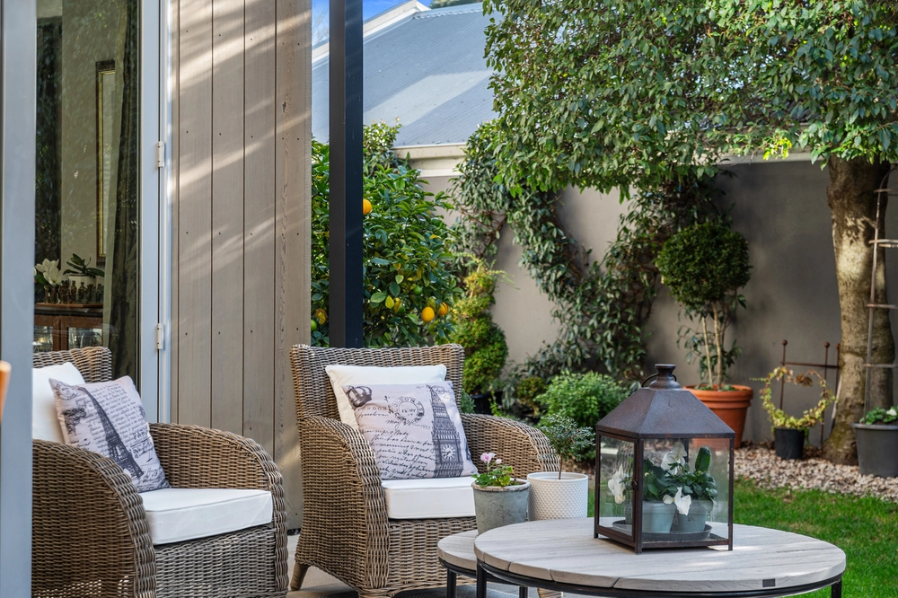 Photos of 20 Thornycroft Street