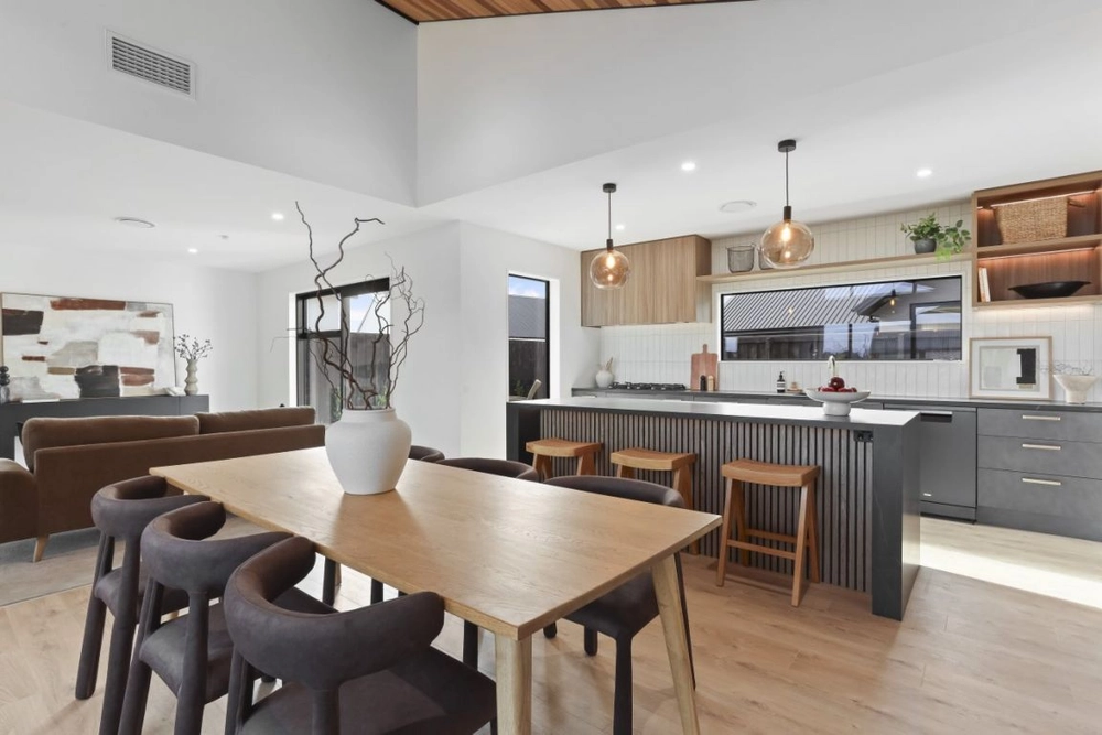 Photos of 2 Cathie Street