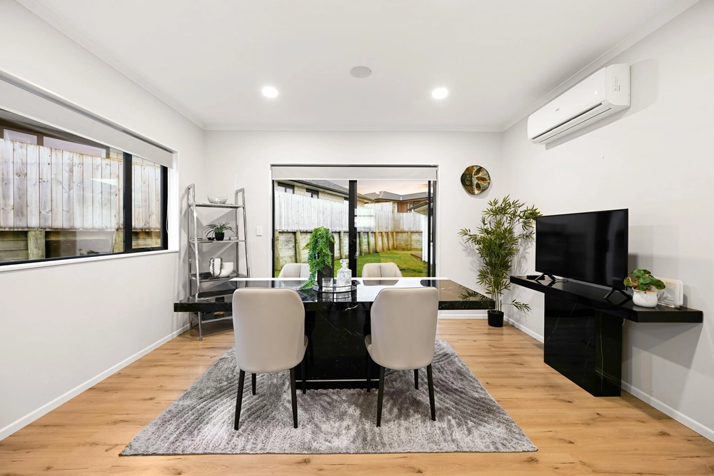 Photos of 15 Waireka Road