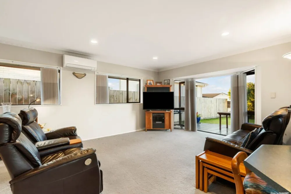 Photos of 12 Emsworth Court