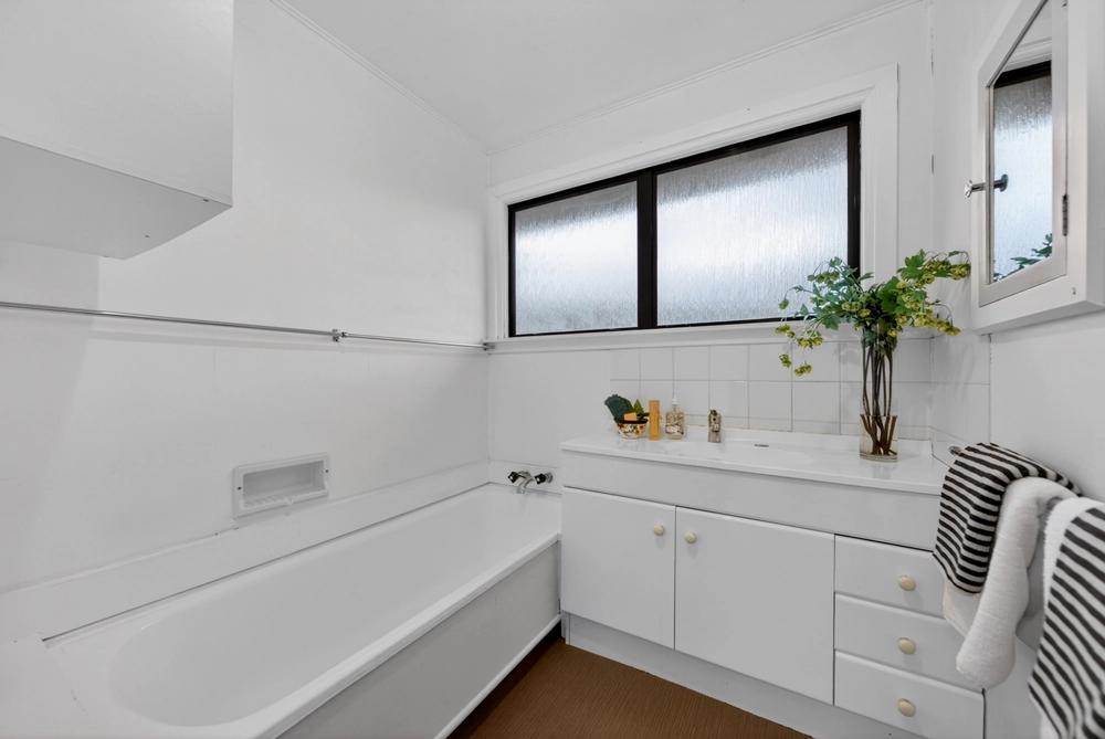 Photos of 70 Toorak Avenue