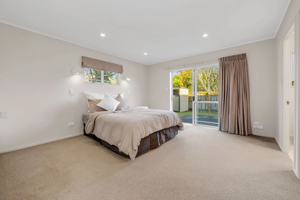 Photos of 2/32 Glanworth Place