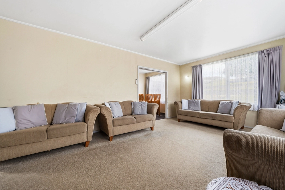 Photos of 42 Maioro Street