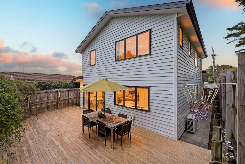 Photos of 49A Hillcrest Avenue
