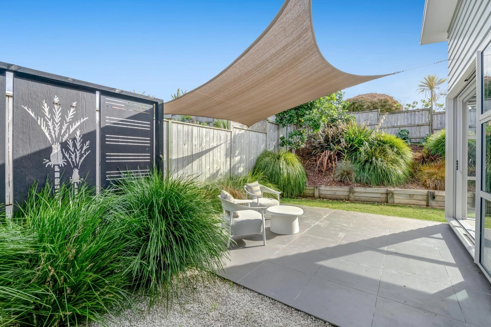 Photos of 26 Kukuwai Avenue