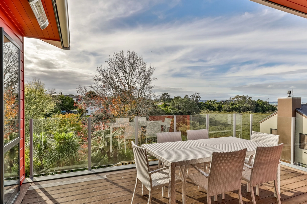 Photos of 88 Tiroroa Avenue