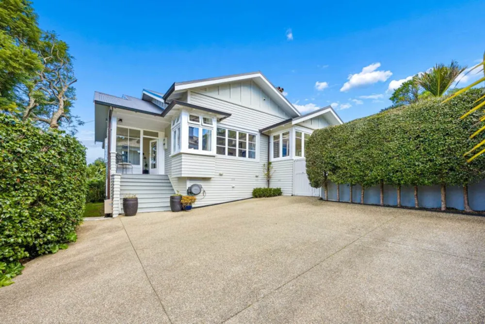 Photos of 9 Buckley Road
