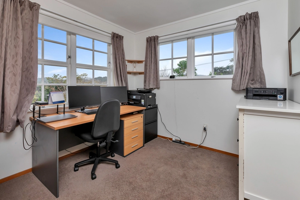 Photos of 31 Clotworthy Crescent