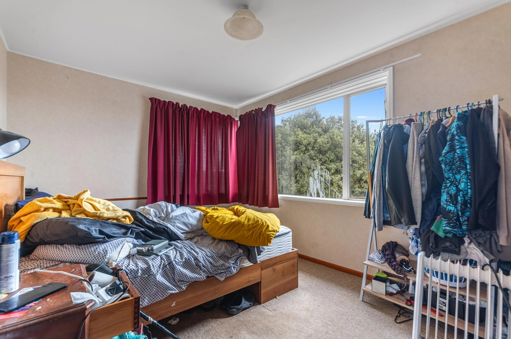 Photos of 15 Rowcliffe Crescent