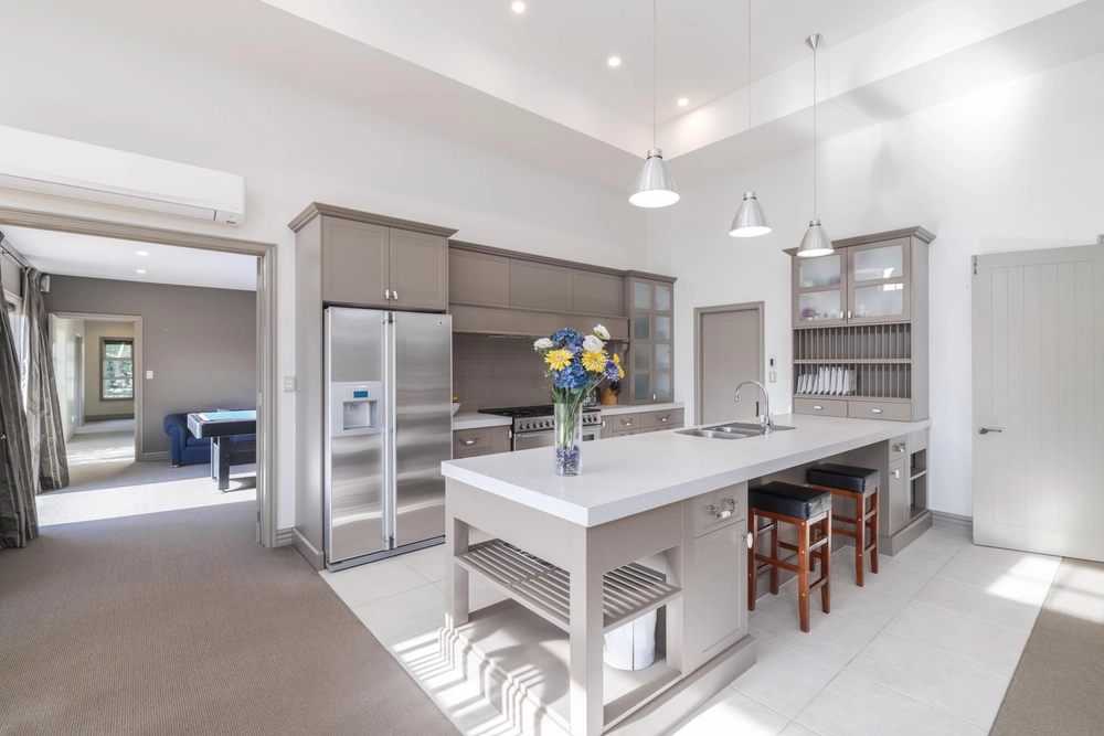 Photos of 130 Glenbogle Drive