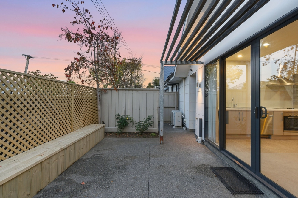 Photos of 29B Clarence Street South