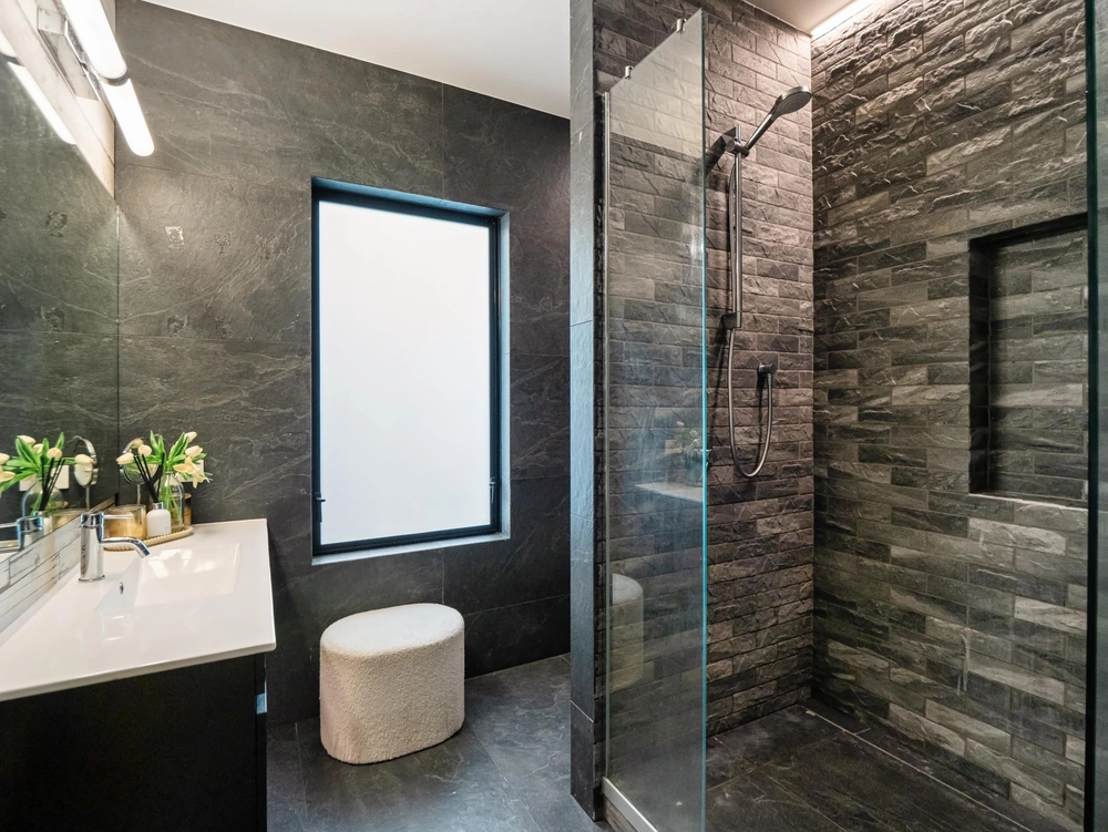 Photos of 171A Oceanbeach Road