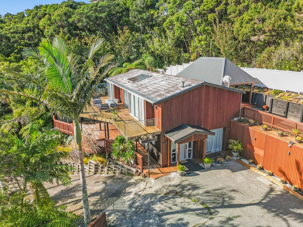 Photos of 32 Joyces Road