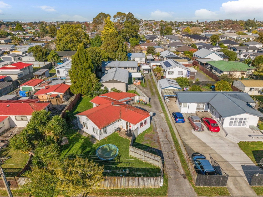 Photos of 25B Dominion Road