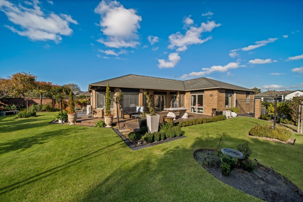 Photos of 76 Fairway Drive