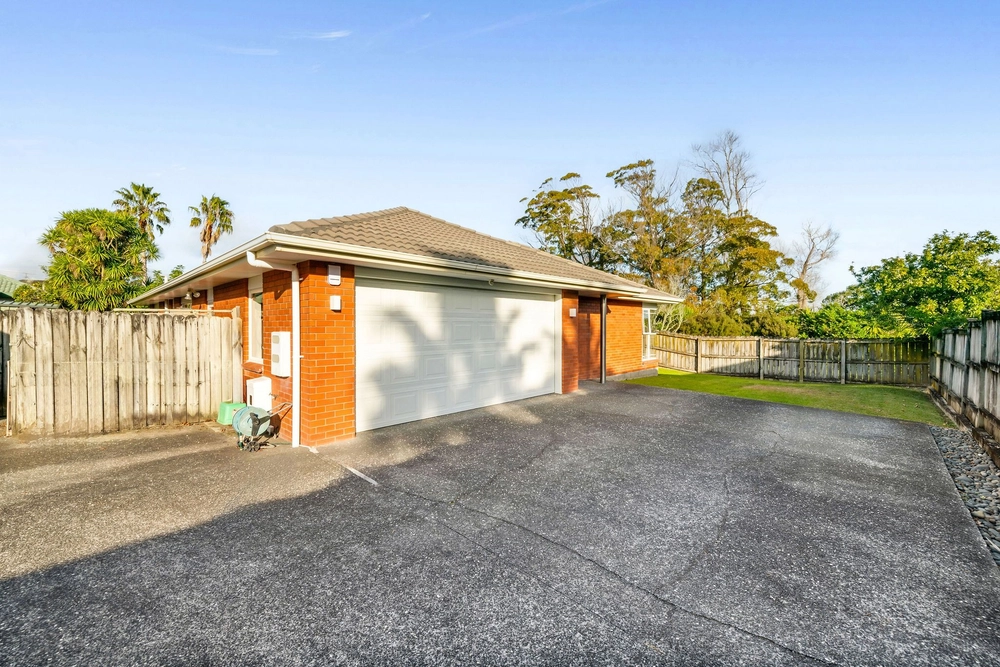 Photos of 2/32 Glanworth Place
