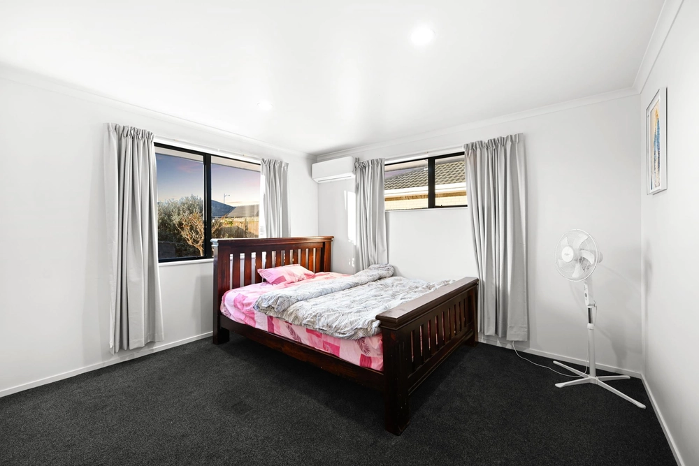 Photos of 9 Wembley Close