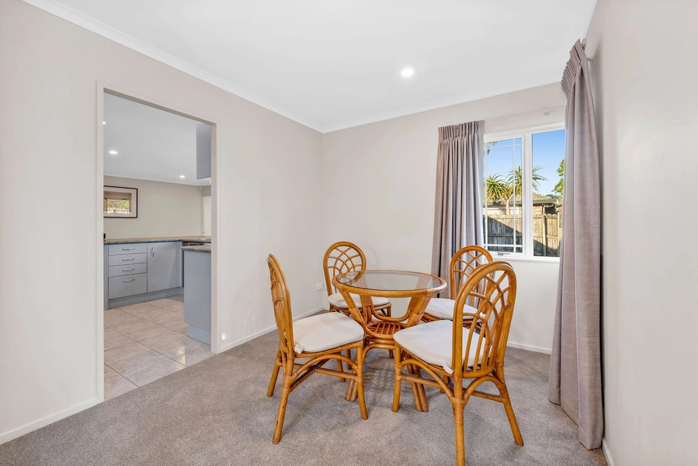 Photos of 2/32 Glanworth Place