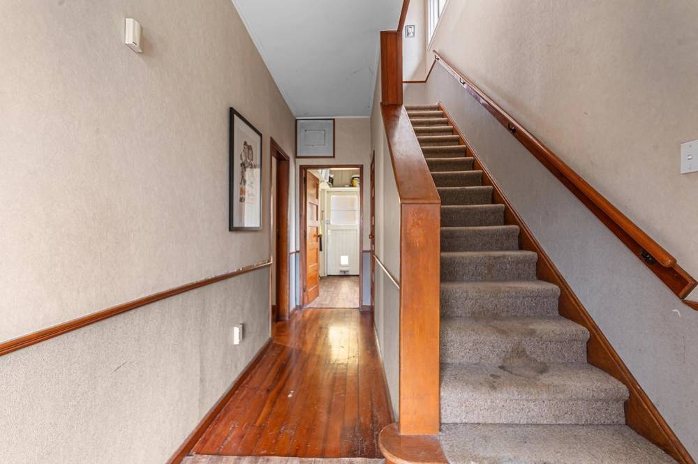 Photos of 15 Rowcliffe Crescent