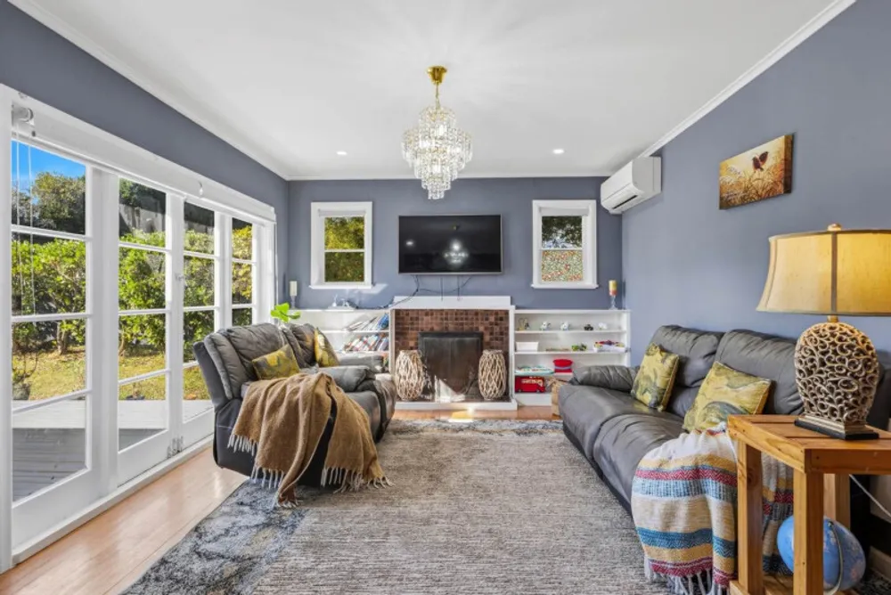 Photos of 46 Kelman Road