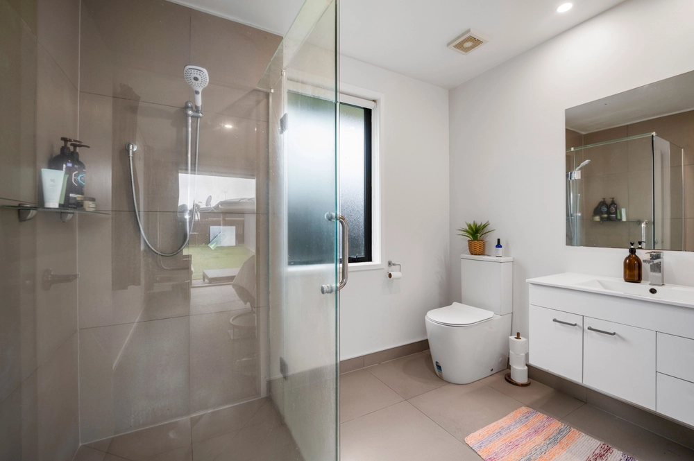 Photos of 11 Oakwood Way