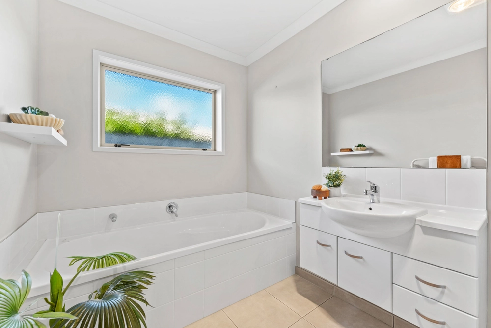 Photos of 6 Ngatiti Place