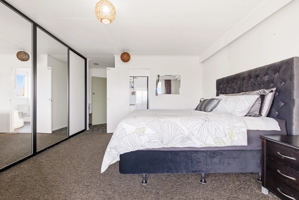 Photos of 42 Ngamotu Road