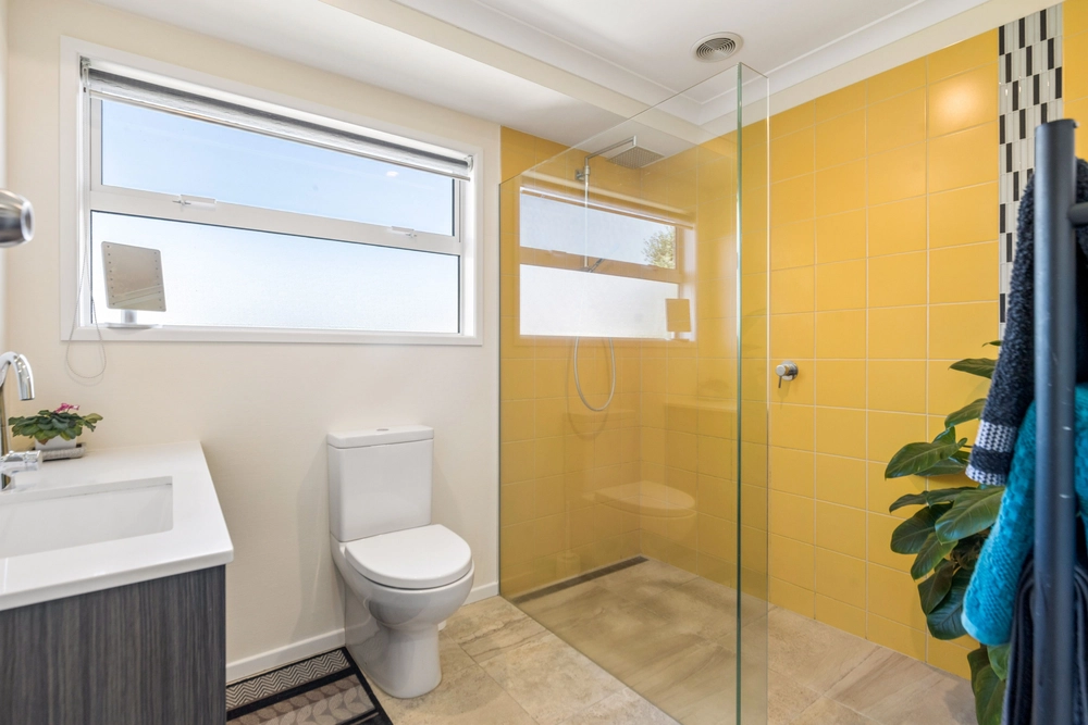 Photos of 11 Sullivan Avenue