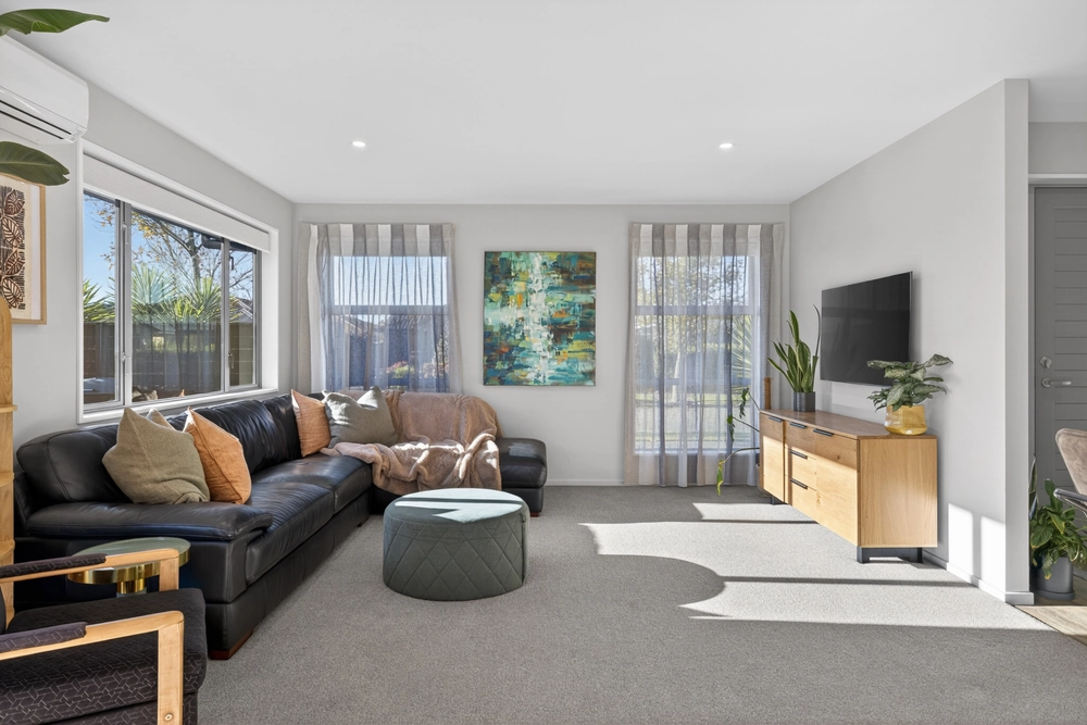 Photos of 9 Hillbourne Street