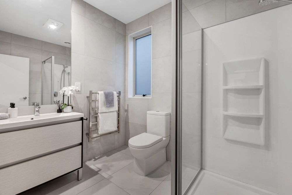 Photos of 26 Kukuwai Avenue