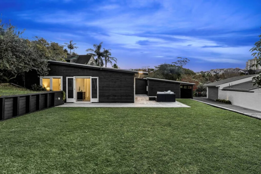 Photos of 38 Sierra Street
