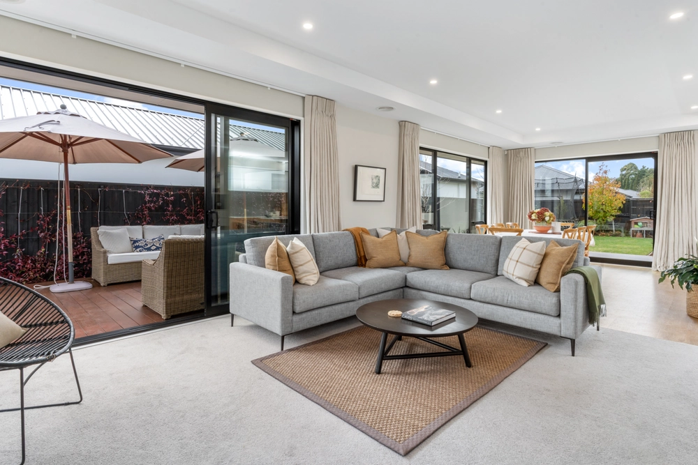 Photos of 10 Spalling Road